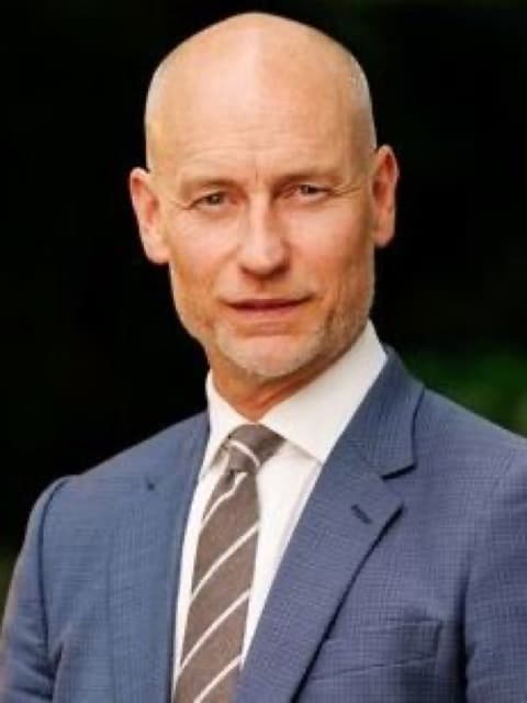 Stephen Kinnock — portrait