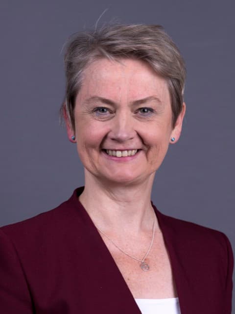 Yvette Cooper — portrait